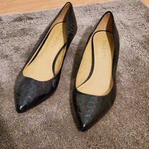 TALBOTS SNAKE SKIN PATTERN LEATHER 7N WEDGE PUMPS